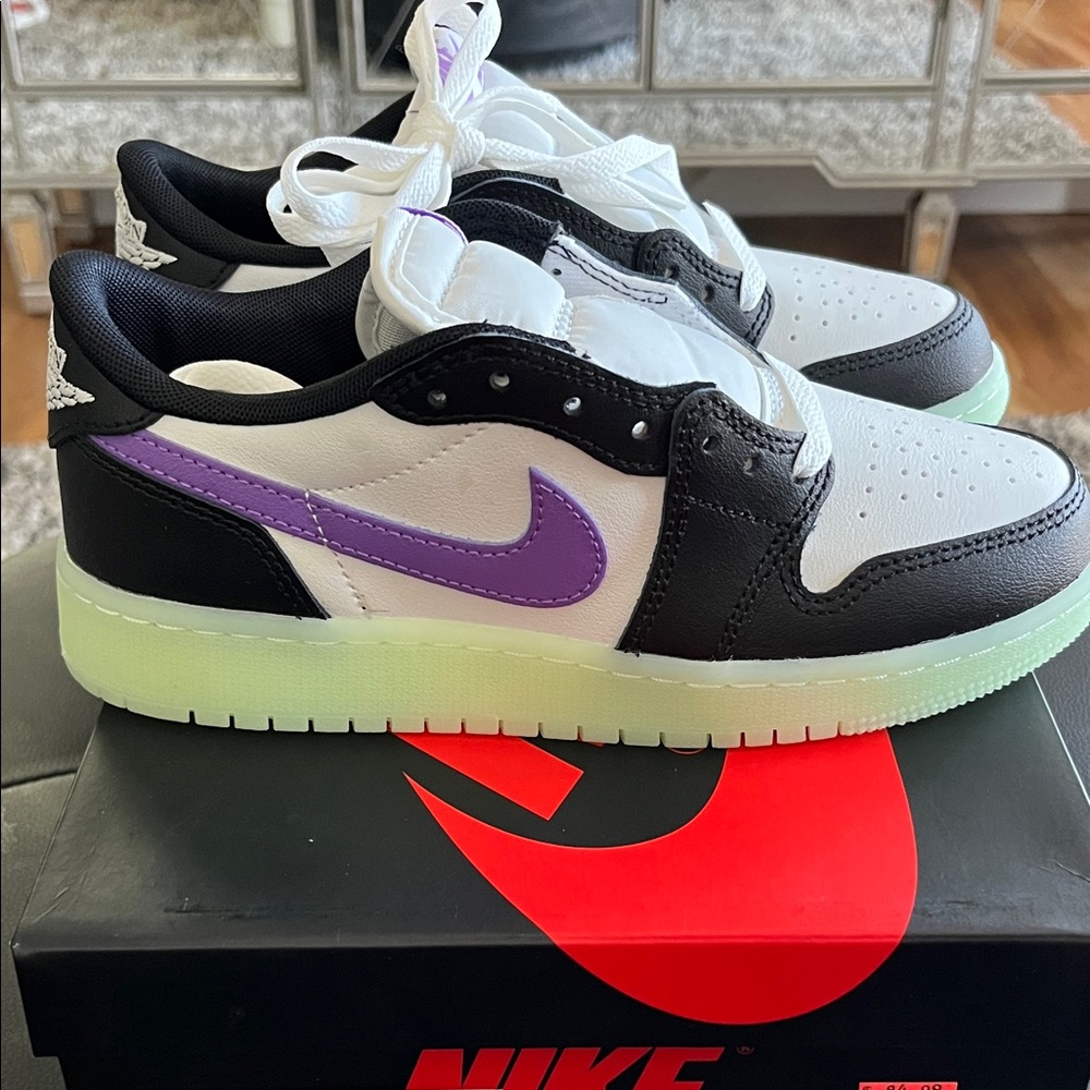 Air Jordan 1 Retro Low